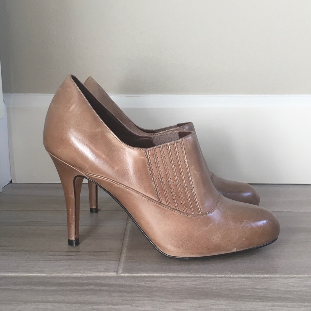NWT Cole Haan leather booties